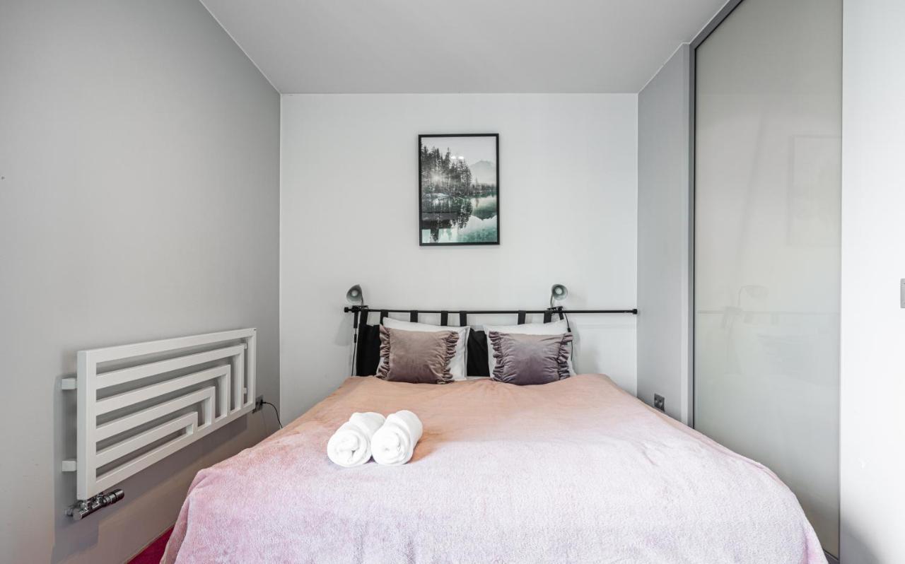 Spacious Studio Ac View Pokorna 2 Parking วอร์ซอ ภายนอก รูปภาพ