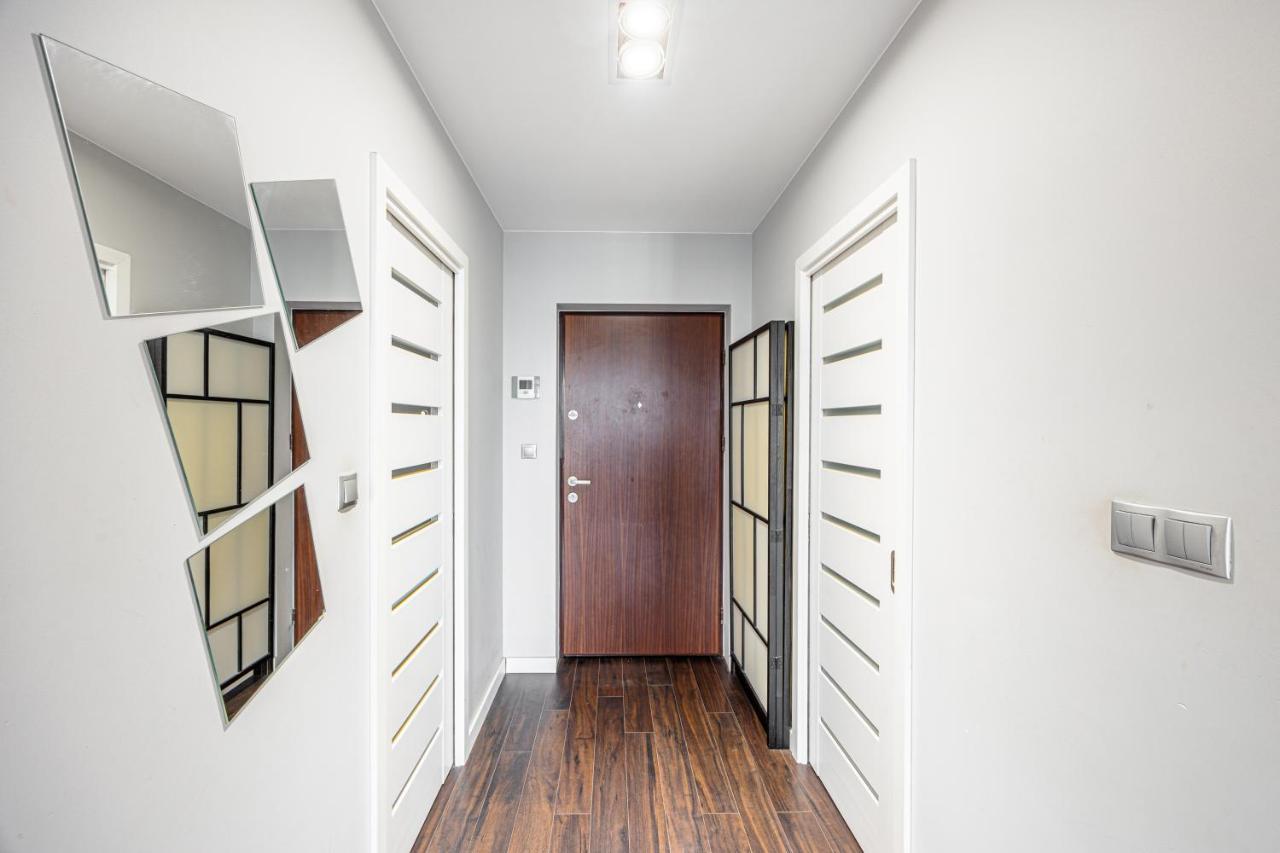 Spacious Studio Ac View Pokorna 2 Parking วอร์ซอ ภายนอก รูปภาพ